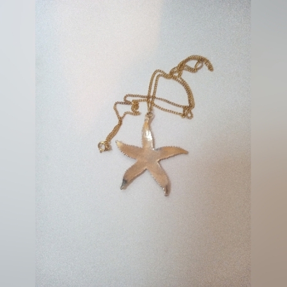 Starfish Necklace Vintage Gold Tone Nautical Sea Life 2.25" Pendant 24" Chain - Picture 4 of 4